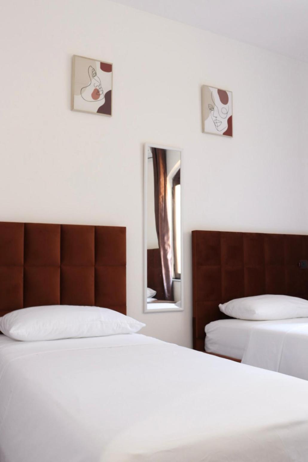 Grand Hotel Krujë 外观 照片