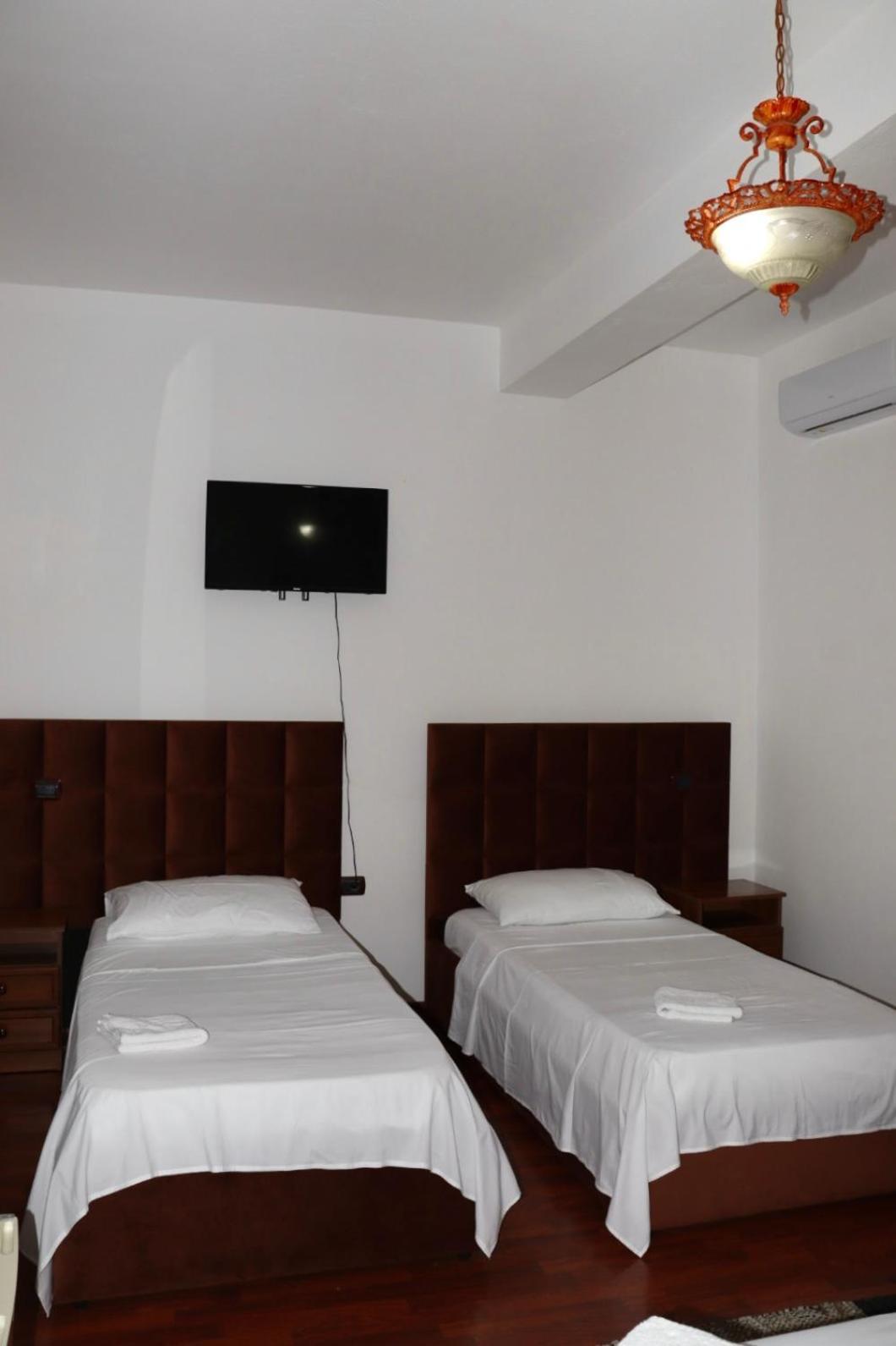 Grand Hotel Krujë 外观 照片