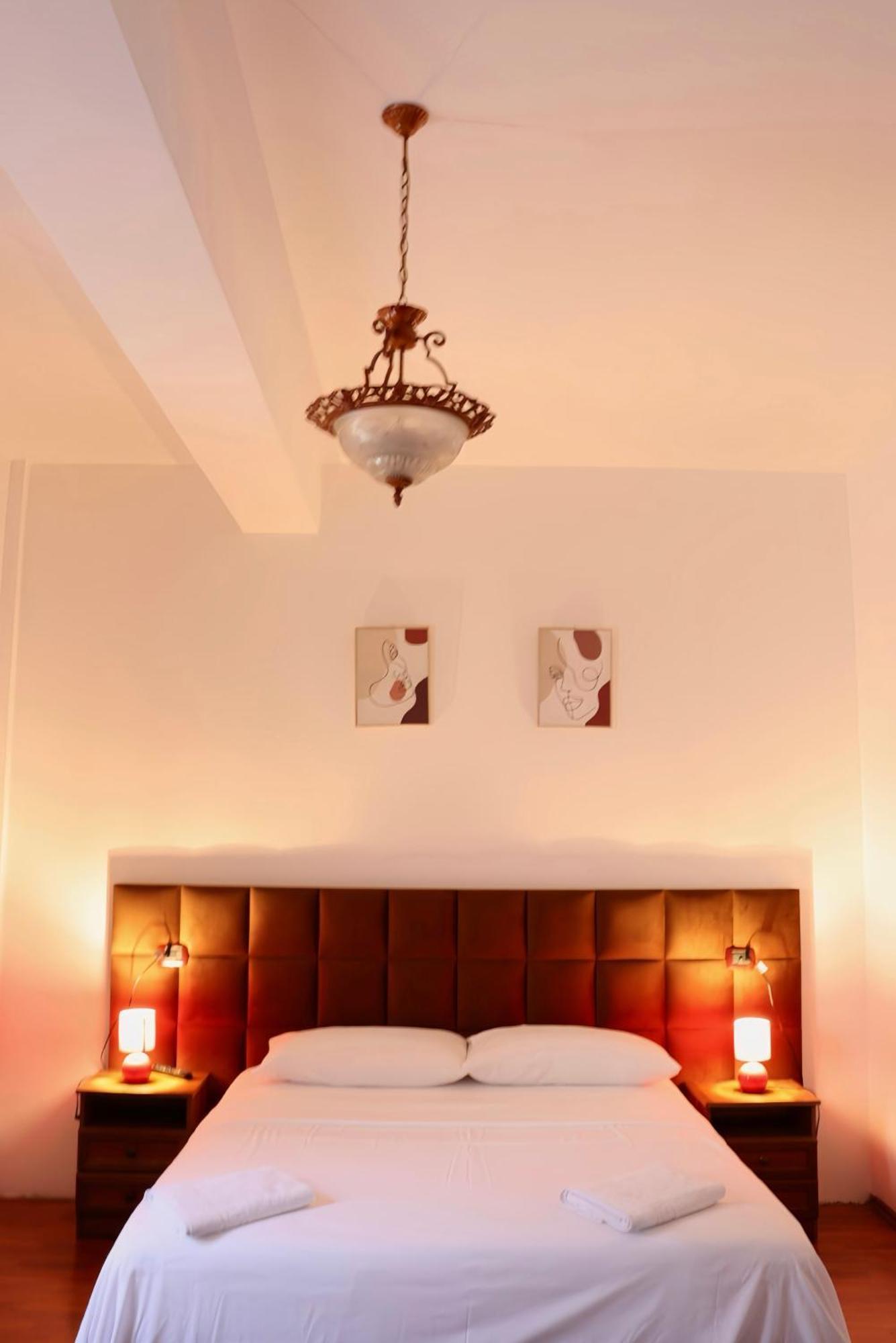 Grand Hotel Krujë 外观 照片