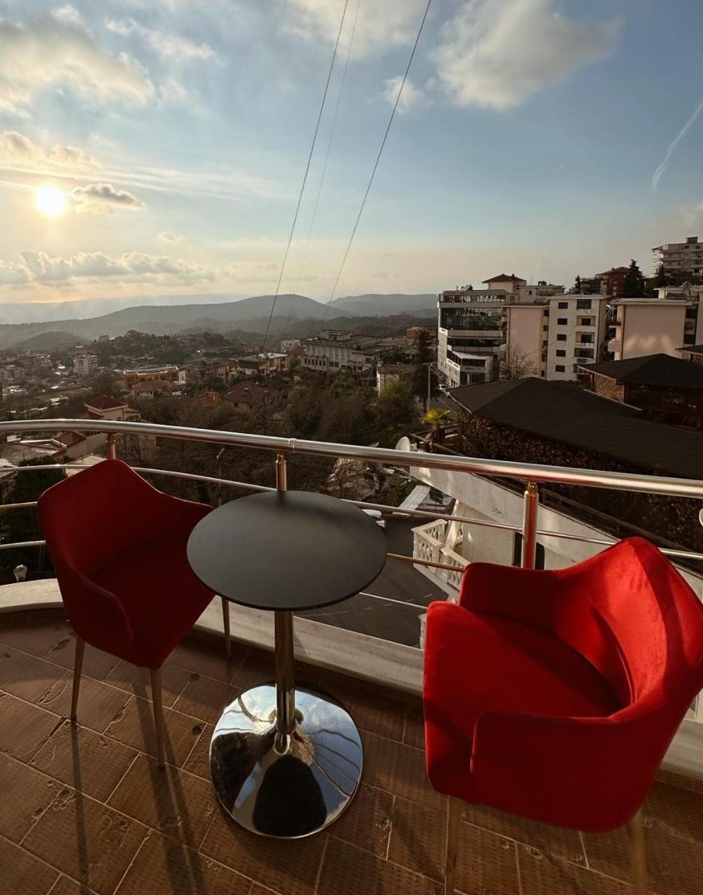 Grand Hotel Krujë 外观 照片